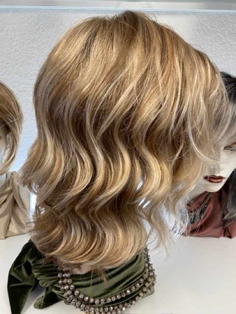 Caelen | Synthetic Wig (Basic Cap) |Shaded Praline/12FS8