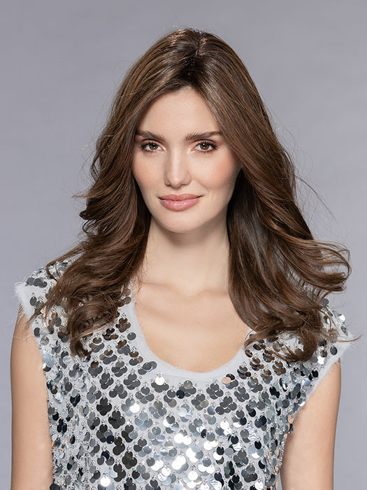 ANISE in CHOCOLATE ROOTED 830.6 | Medium Brown Blended with Light Auburn, and Dark Brown Blend with Shaded Roots