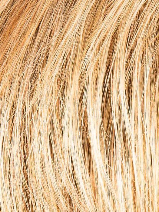 GINGER ROOTED 26.31.19 | Light Honey Blonde, Light Auburn, and Medium Honey Blonde Blend with Shaded Roots