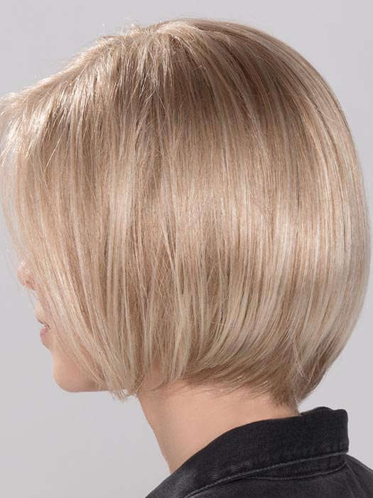 YOUNG MONO by ELLEN WILLE in CHAMPAGNE ROOTED 22.25.16 | Light Beige Blonde,  Medium Honey Blonde, and Platinum Blonde blend with Dark Roots