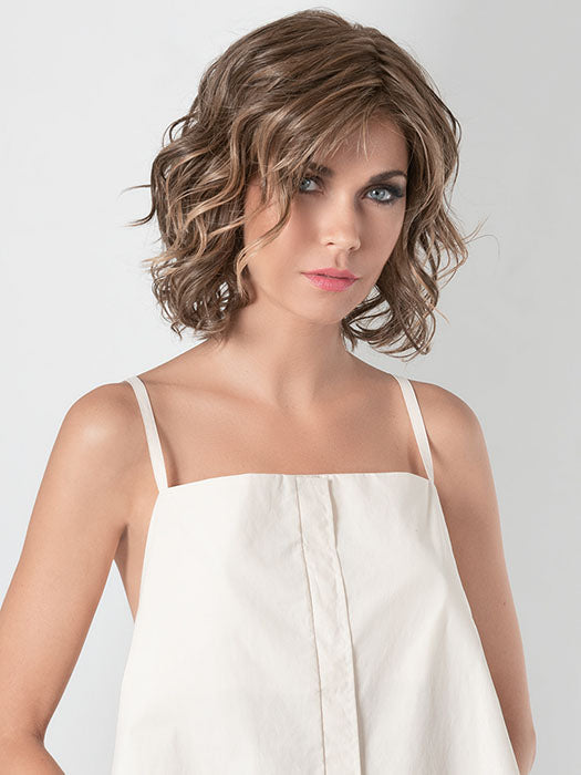 ECLAT DELUXE by ELLEN WILLE in BERNSTEIN-MIX 12.26.19 | Lightest Brown and Light Golden Blonde with Light Honey Blonde Blend 