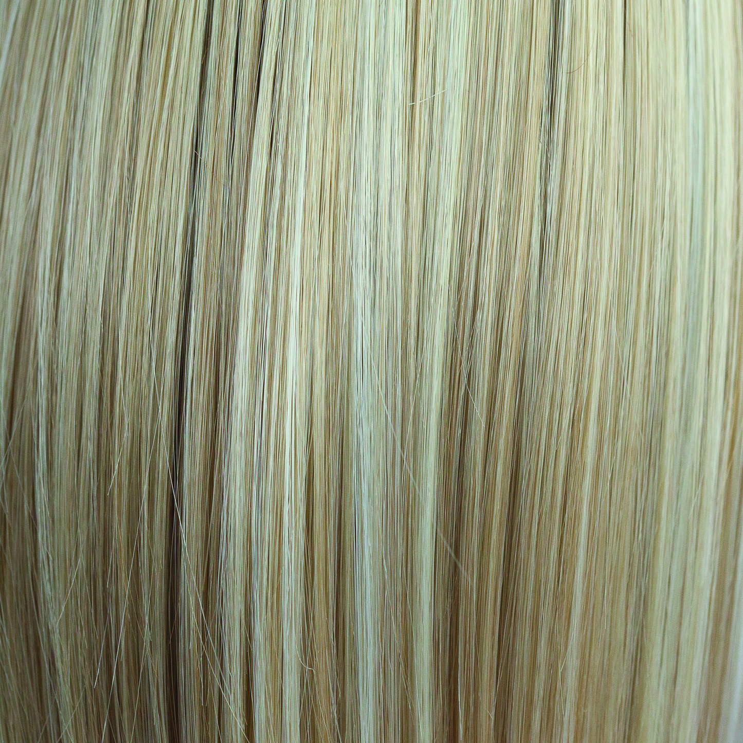Valentina Wig - 5027   The Orchid Collection
